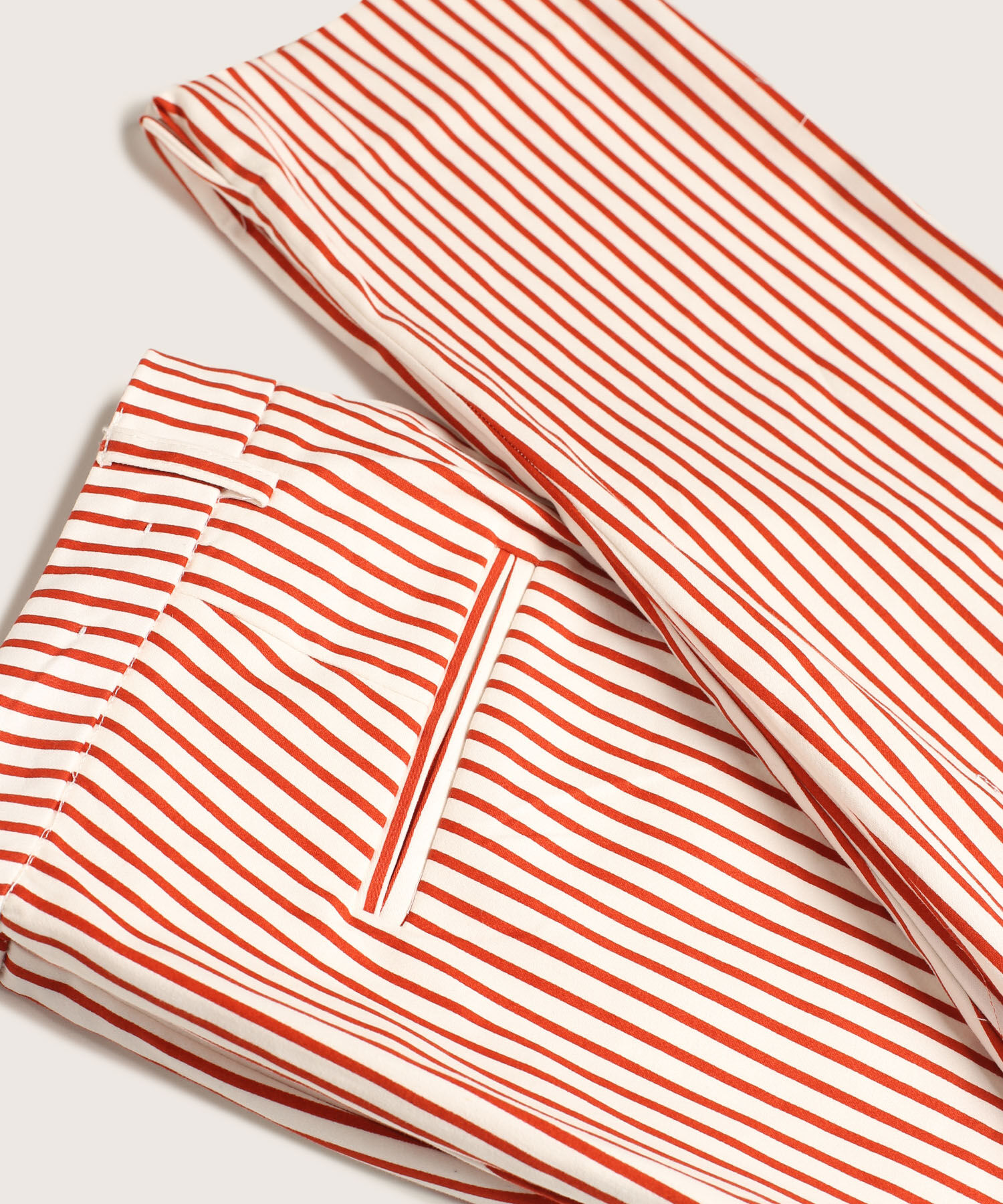 Pantalón Capri Con Bolsillos