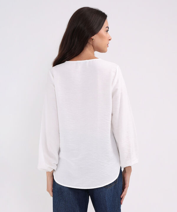 Blusa Con Bordado