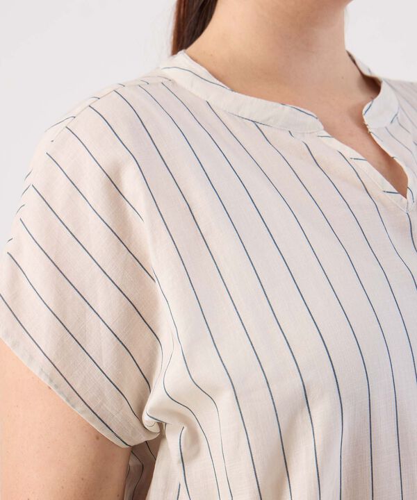 Blusa A Rayas Cuello Mao image number null