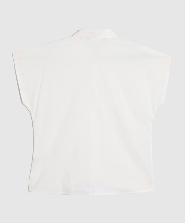 Camisa Unicolor Bordada En Hombros image number null