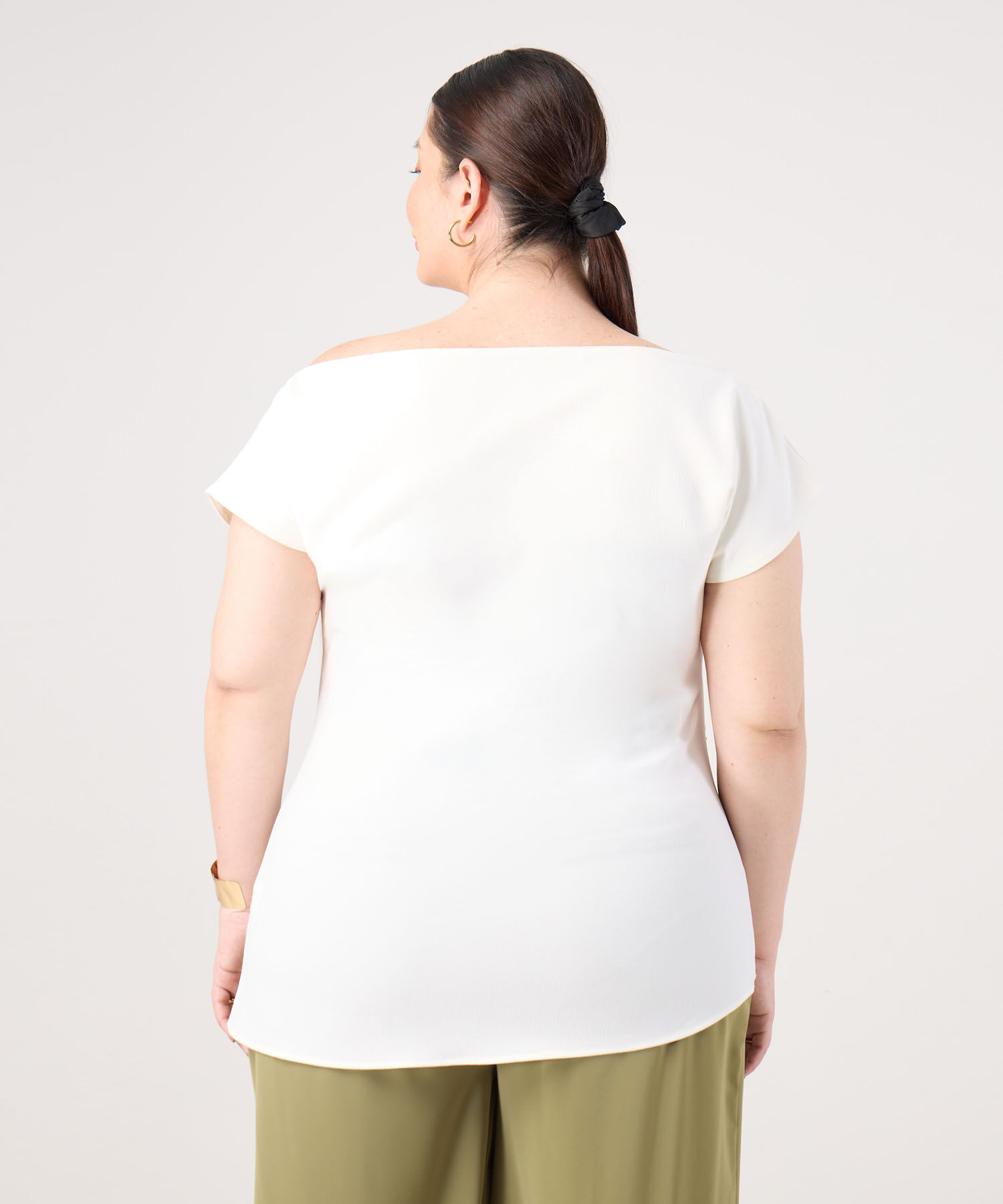 Blusa Unicolor Con Detalle Para Mujer Curvy