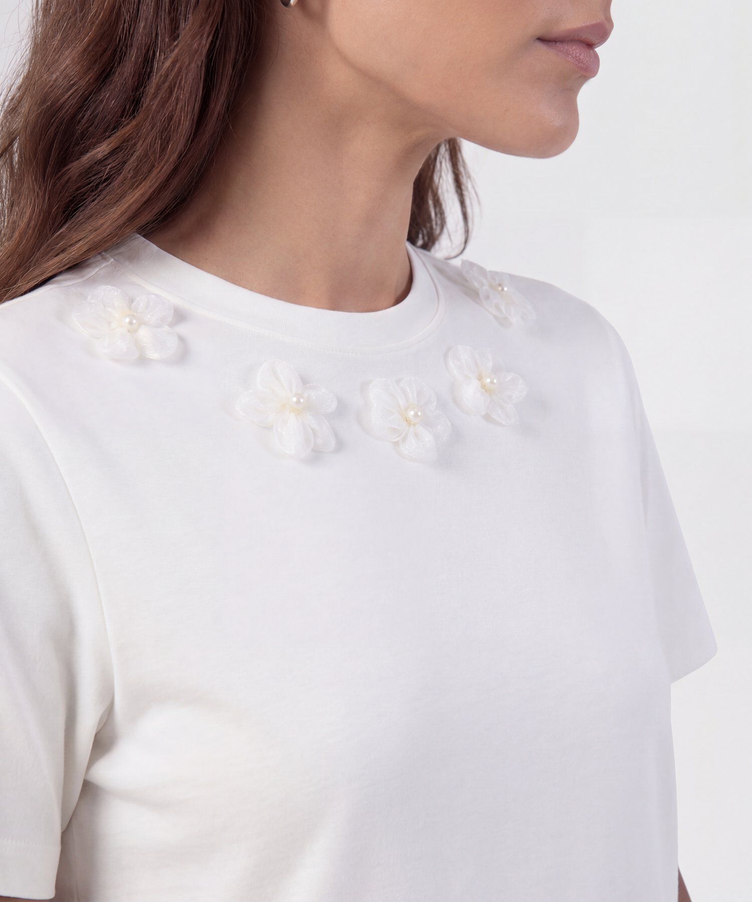 Camiseta Cuello Redondo Con Apliques Mujer