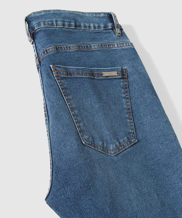 Jean Regular Tono Medio image number null