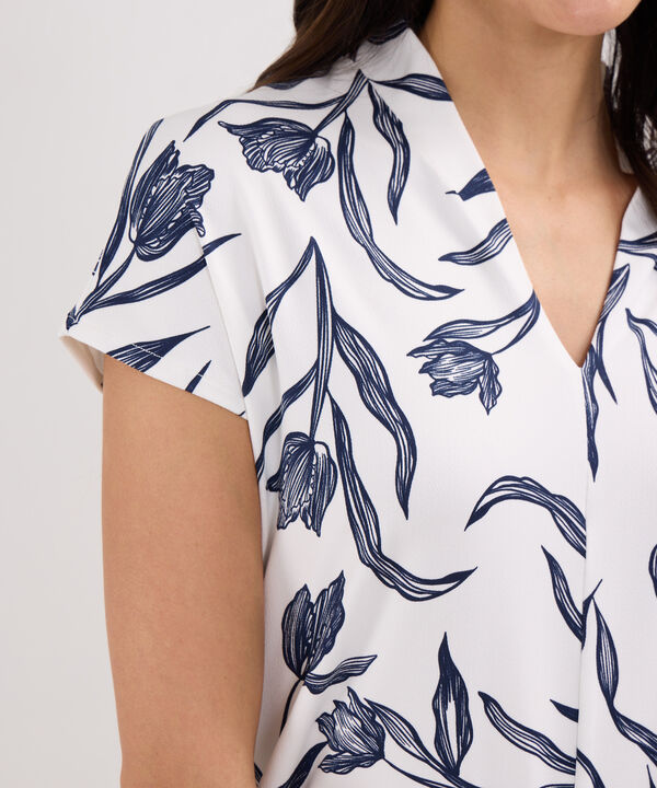 Camiseta Manga Corta Estampada, Cuello En V