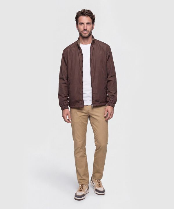 Chaqueta Doble Faz con Cuello Alto Hombre