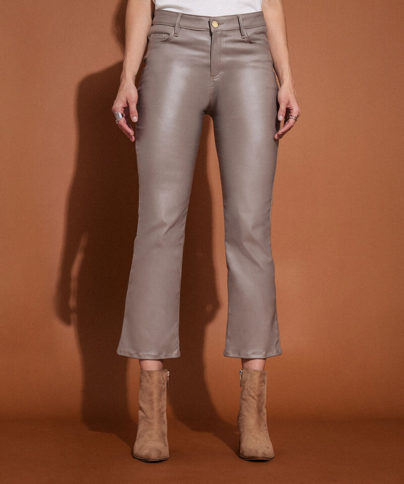Pantalón Mini Flare Unicolor Efecto Piel