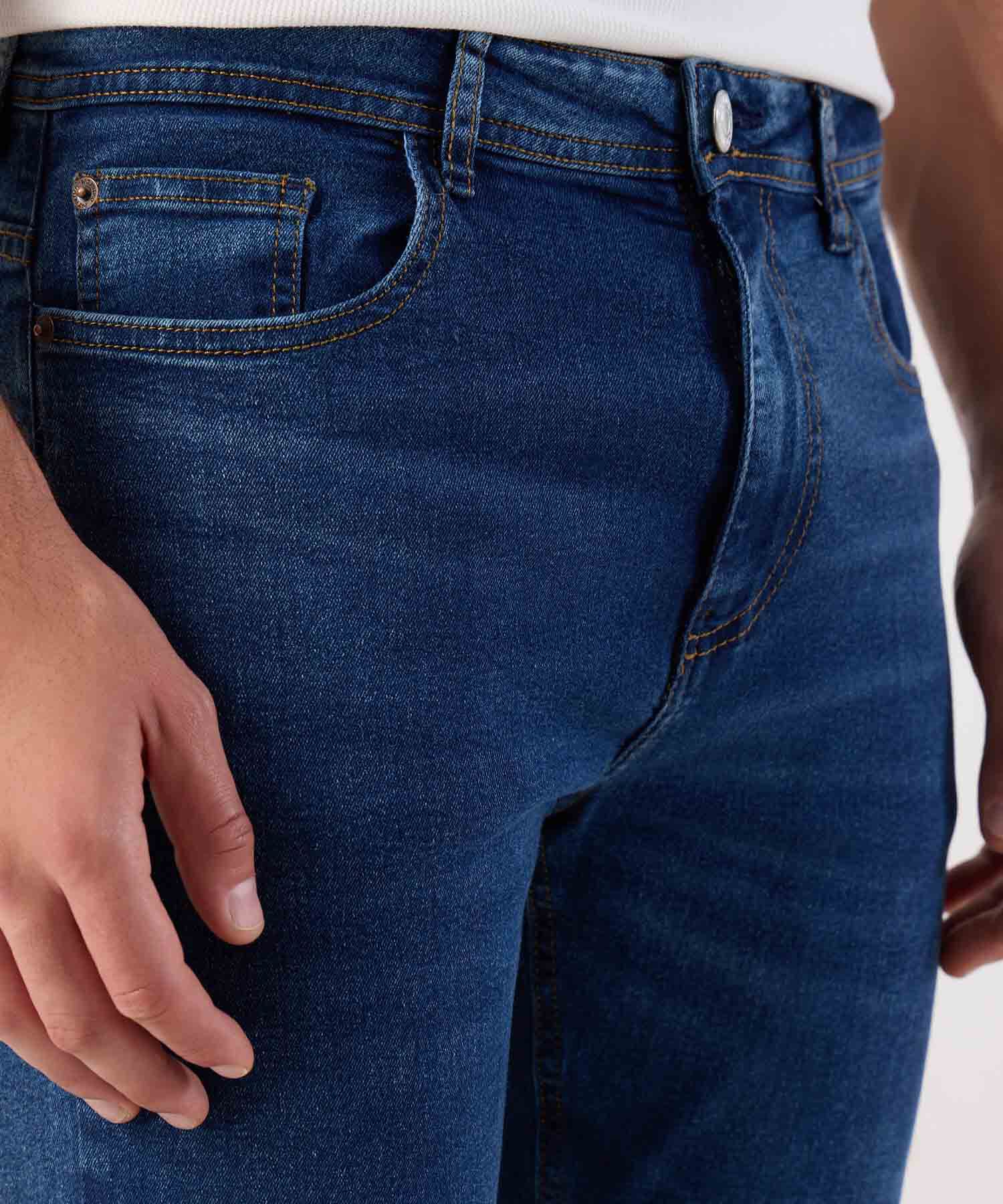 Jeans Regular Con Cinco Bolsillos Para Hombre