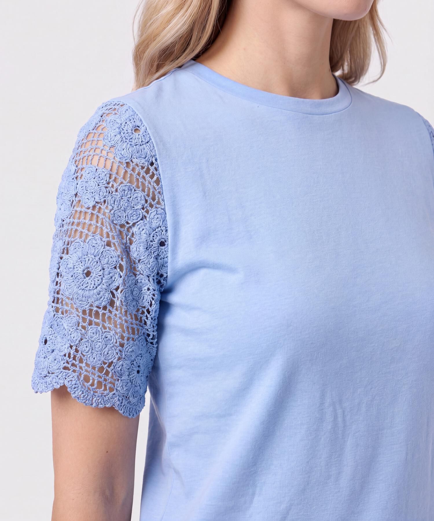 Camiseta Con Mangas De Encaje Para Mujer