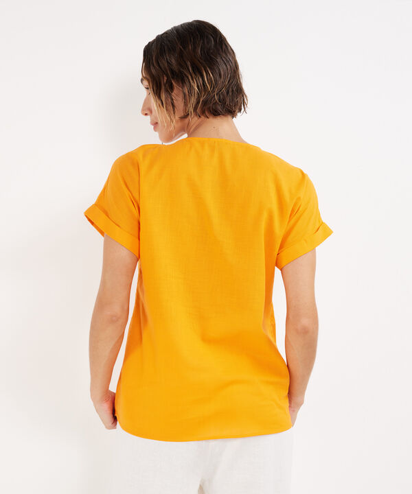 Blusa Manga Corta Con Guardapolvo  En Lino Unicolor