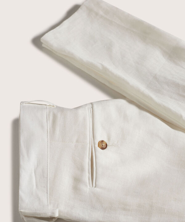 Pantalón Chino En Lino Con Bolsillo Posterior image number null