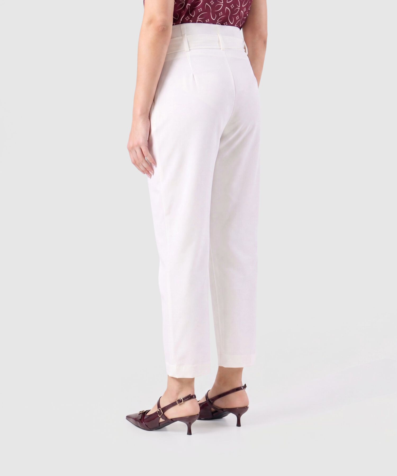 Pantal&oacute;n De Tiro Alto Con Cintur&oacute;n De Amarre Mujer