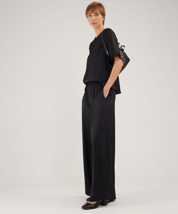 Blusa Unicolor image number null