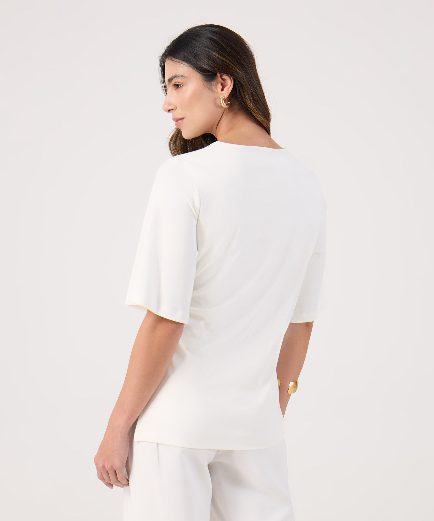 Camiseta con fruncido lateral 