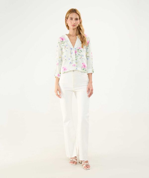 Blusa Estampada en Efecto Lino image number null