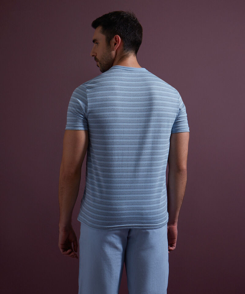 Camiseta Preteñida Textura, Manga Corta Con Cuello Redondo