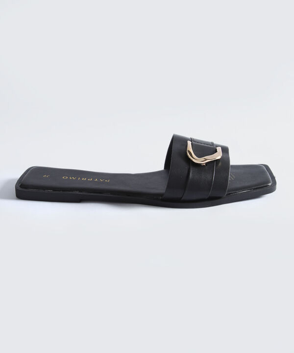 Sandalias image number null