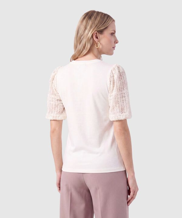 Camiseta Con Mangas Texturizadas Para Mujer