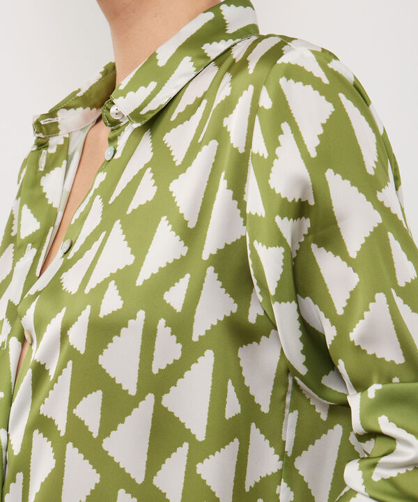 Camisa Estampada En Satin image number null