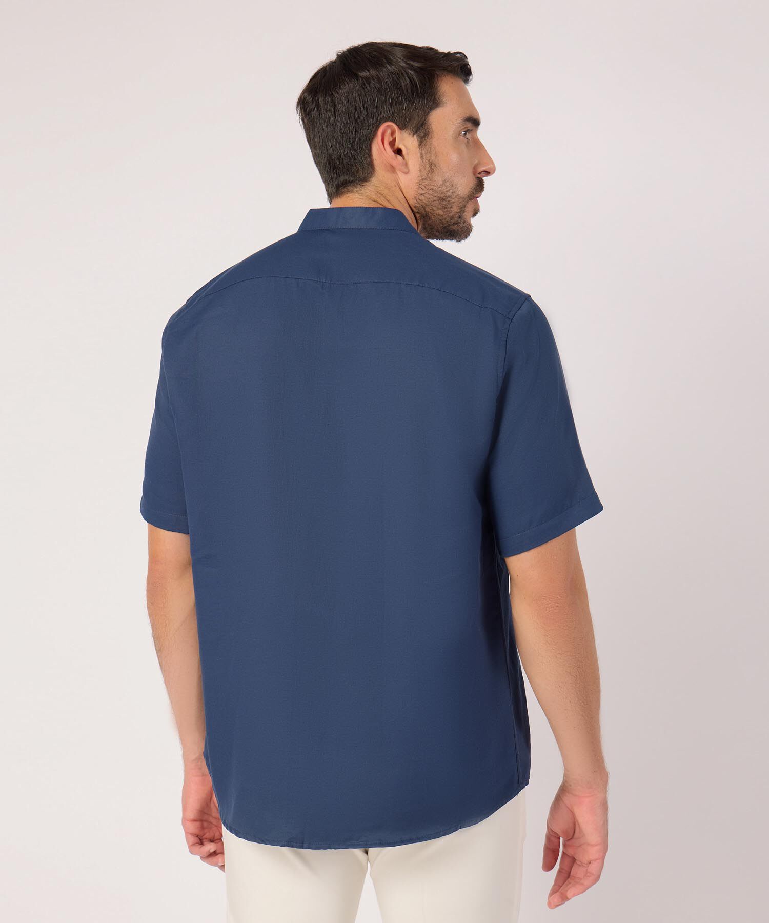 Camisa Unicolor Cuello Mao Con Bolsillo 