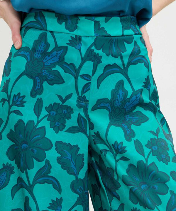 Pantalon Amplio Estampado image number null