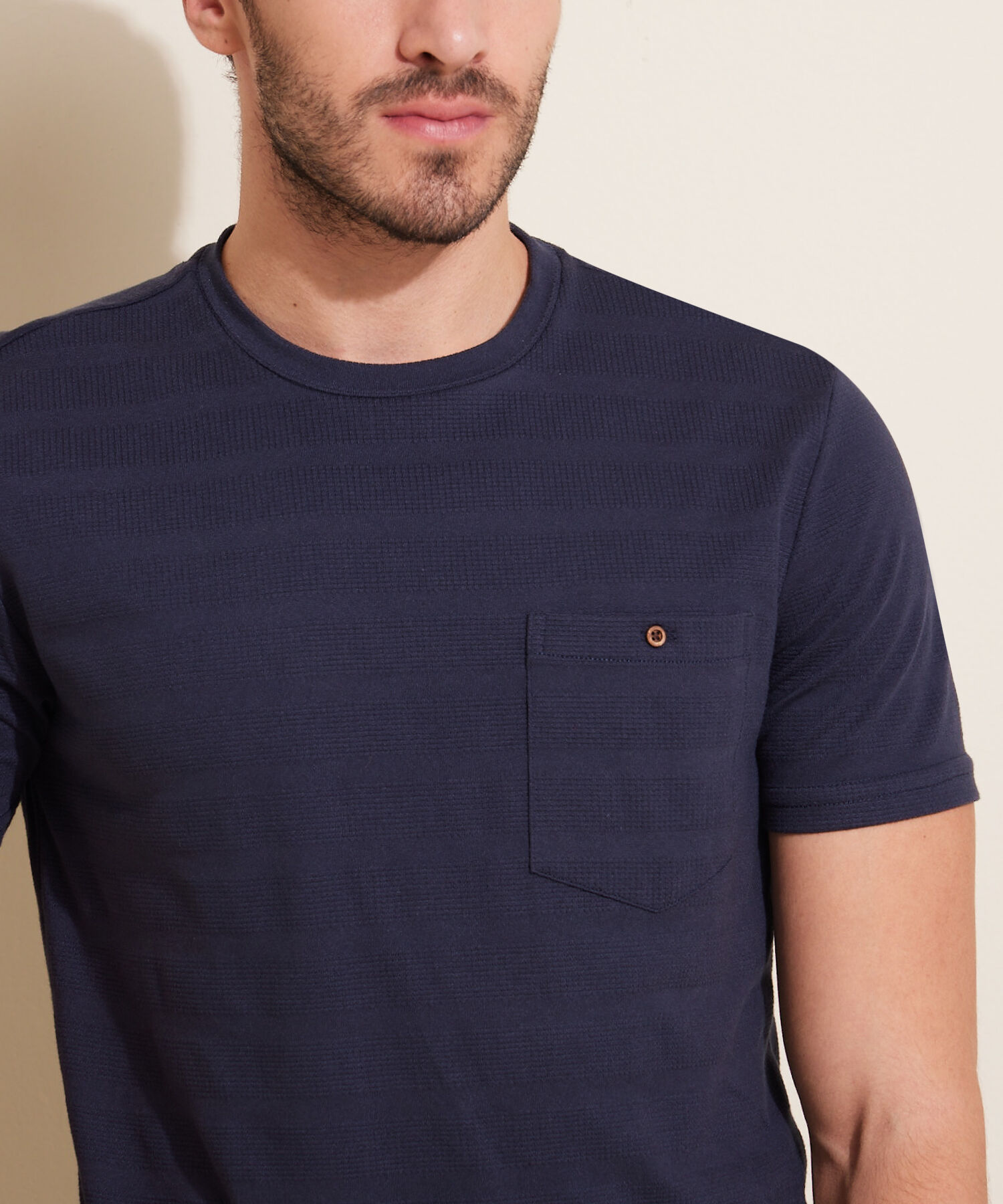 Camiseta Unicolor, Cuello Redondo Con  Bolsillo De Parche