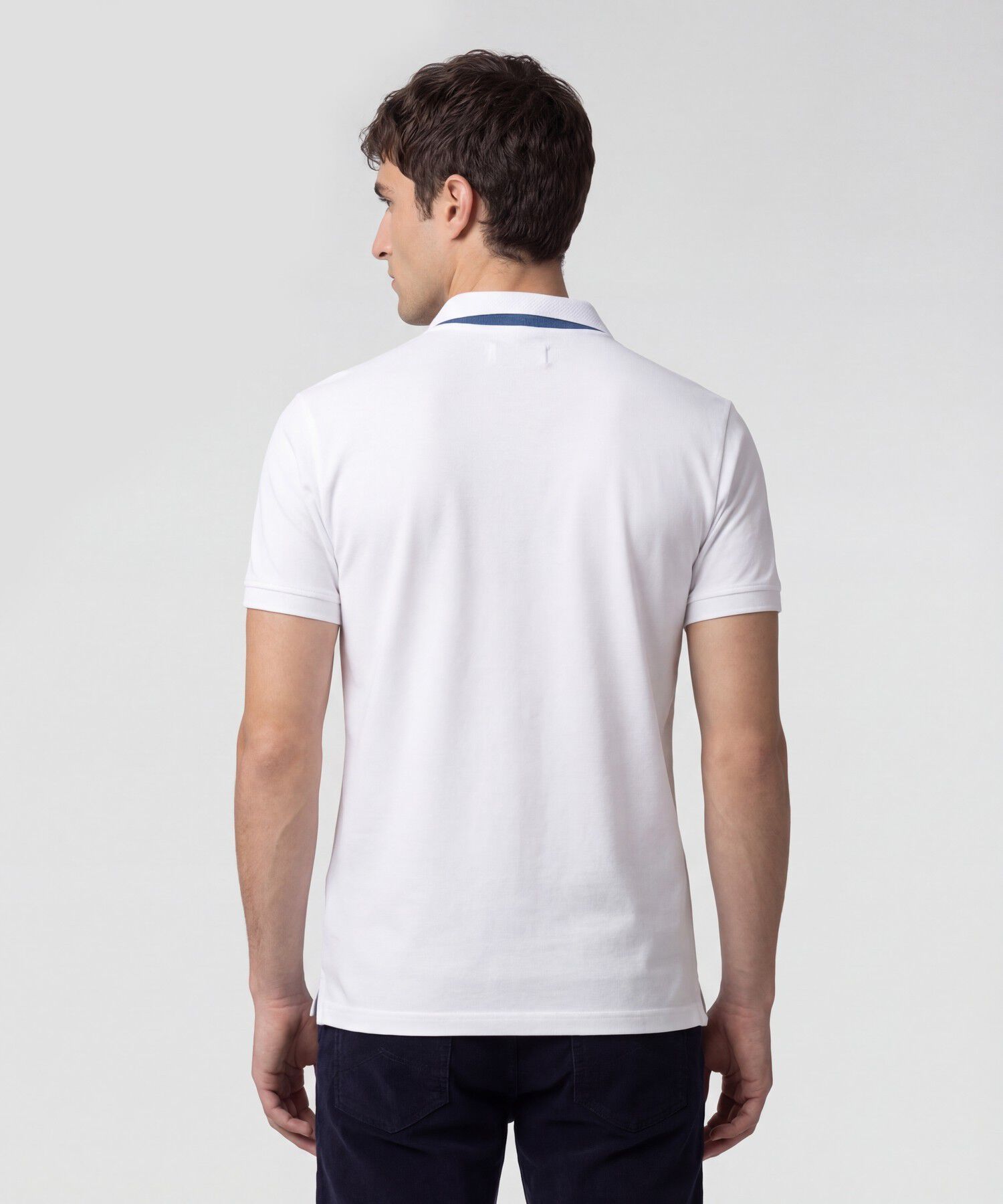 Polo Hombre con Cuello a Contraste