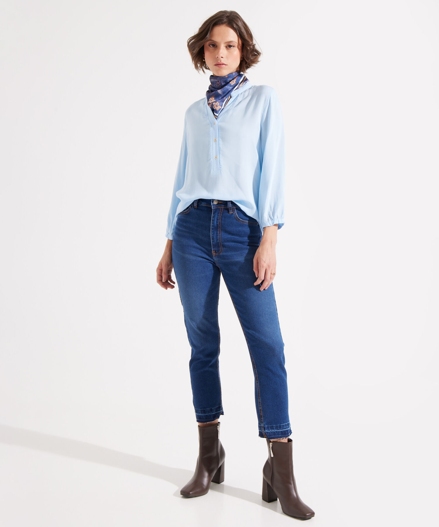 Blusa con Cuello Mao