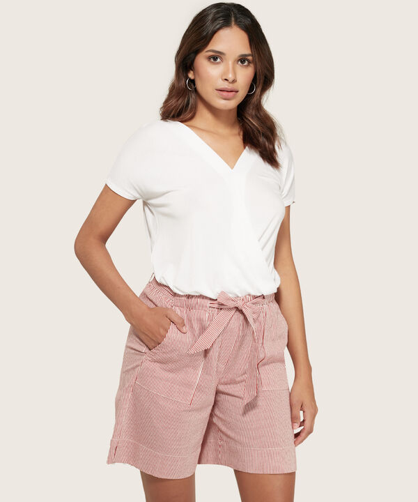 Bermuda Estampada Con Cintur&oacute;n Para Mujer image number null