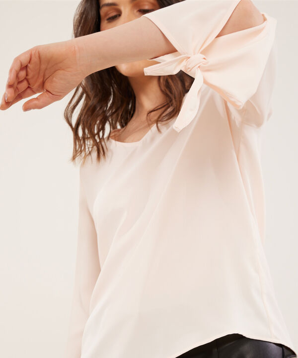 Blusa Unicolor Manga 3/4 De Amarre image number null