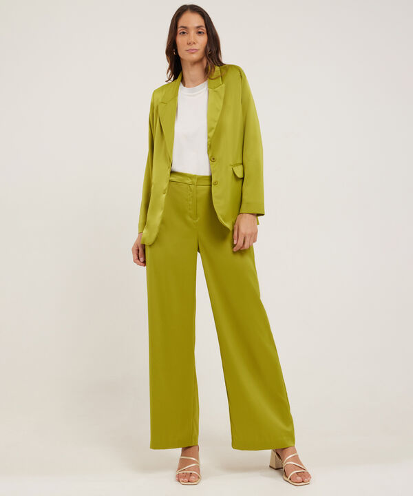 Blazer Manga Larga Satinado Con Bolsillos En Frente