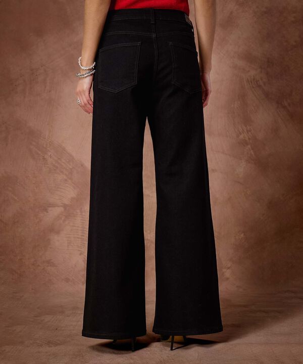 Jean Wide Leg Con Pedreria 