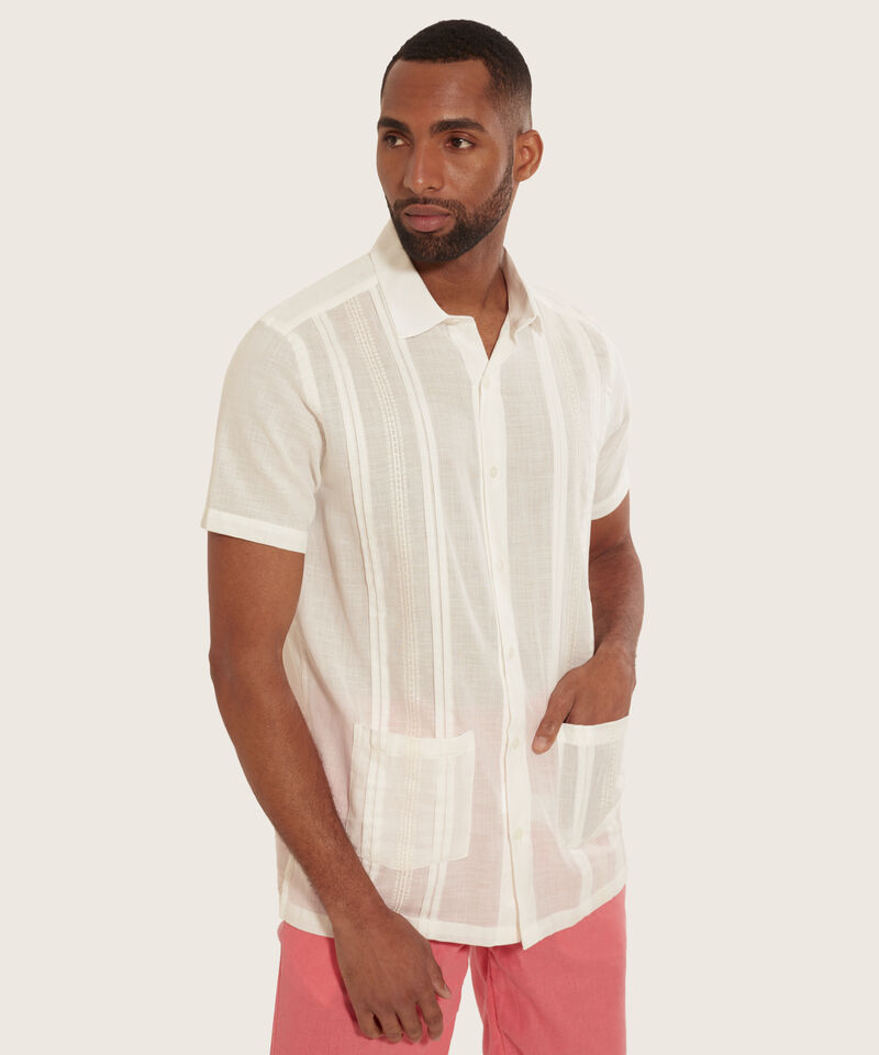 Camisa Guayabera Manga Corta, Con Bolsillo, Bordado Y Alforzas