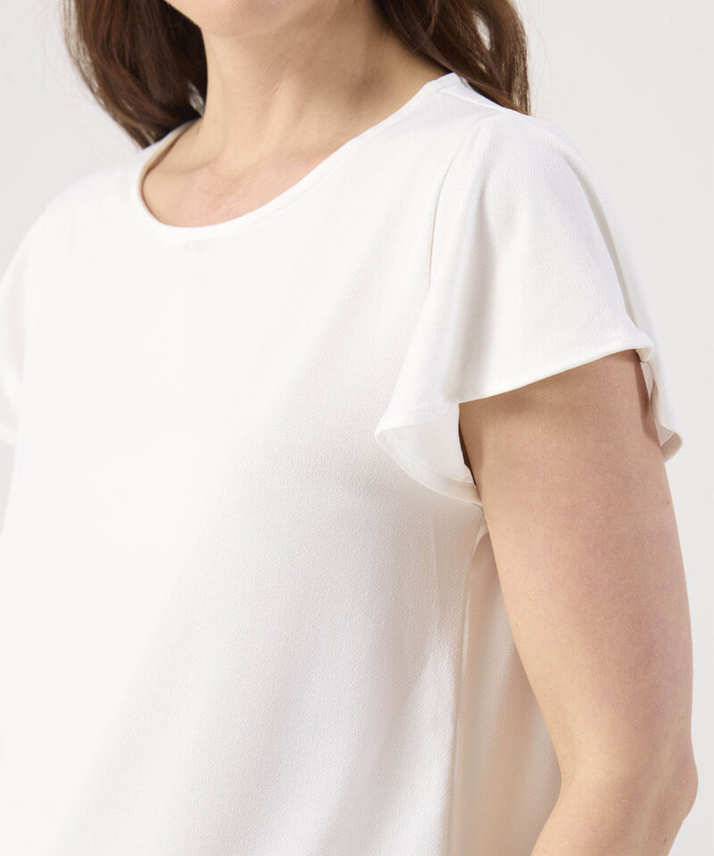 Camiseta Unicolor Con Detalle En Mangas 