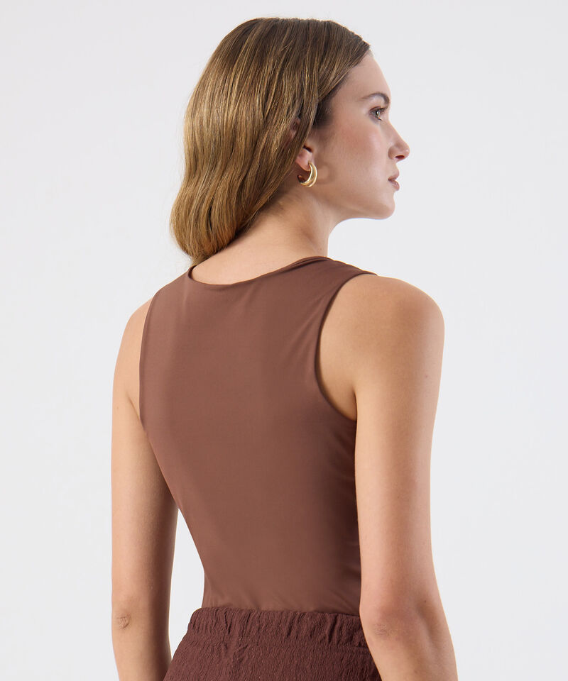 Camiseta B&aacute;sico Sisa Cuello Amplio Para Mujer