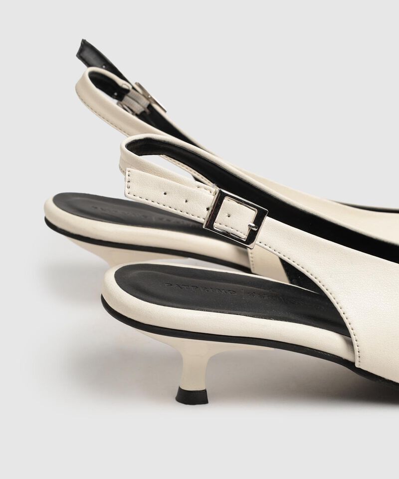 Zapatos Con Detalle En Punta Para Mujer
