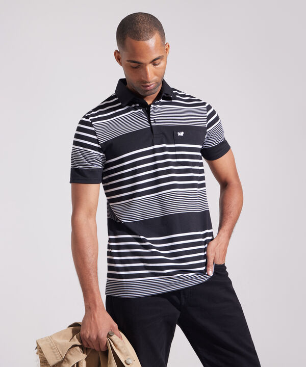 Polo Preteñida Cuello Duro Con Bolsillo, Pechera Y Banda En Contraste Unicolor, Silueta Regular Fit image number null
