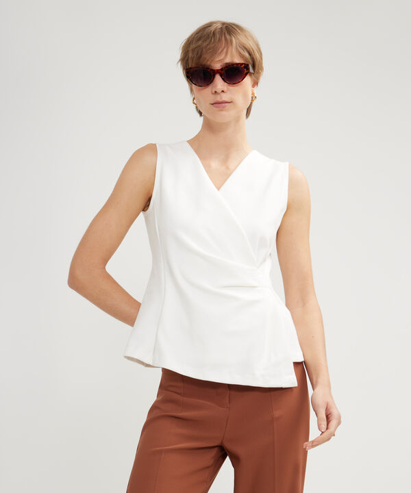 Blusa Escote Cruzado En V image number null