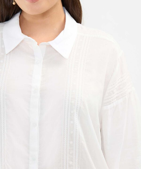 Camisa con Bordado image number null