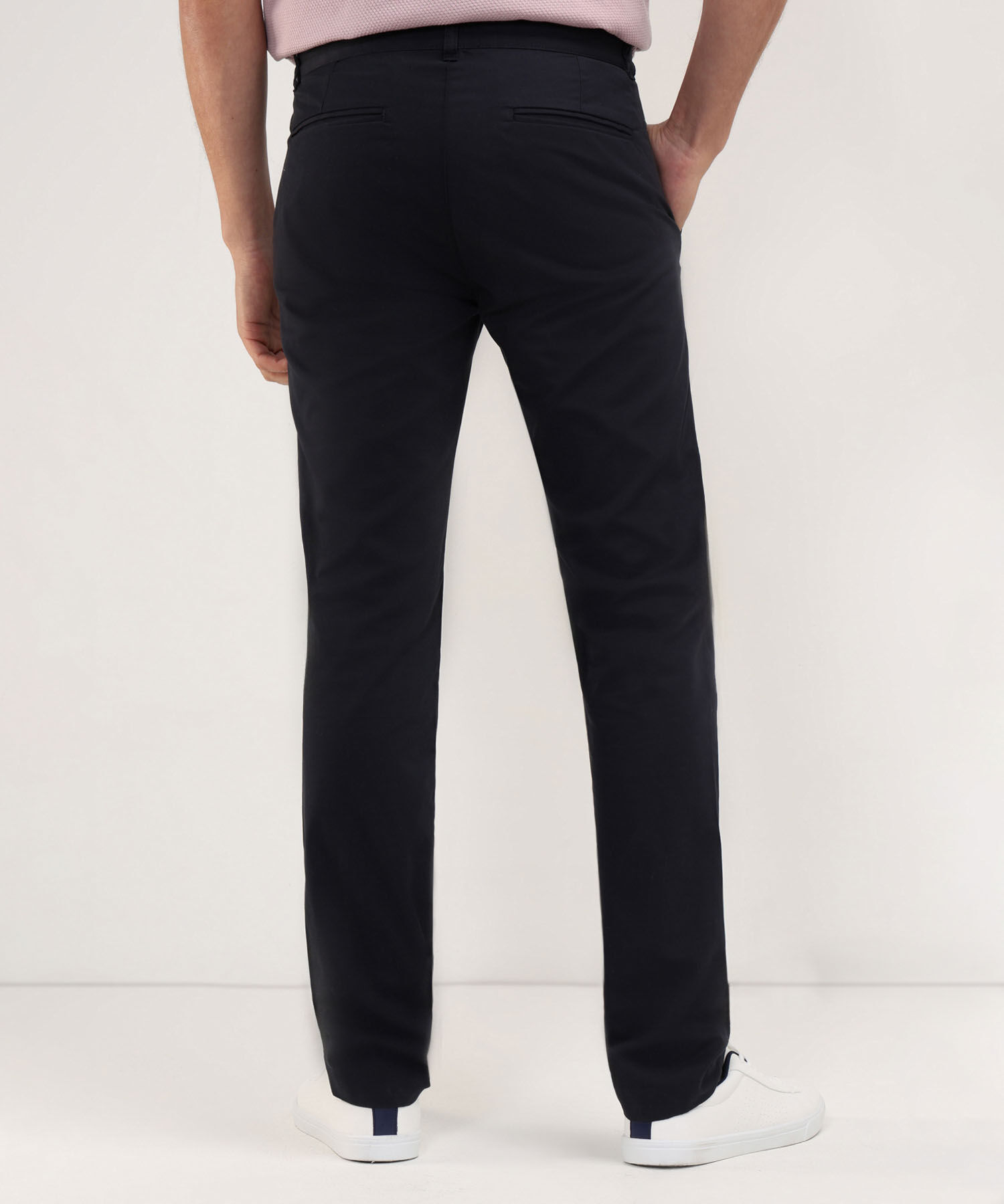 Pantalon Chino Unicolor Con Cordón