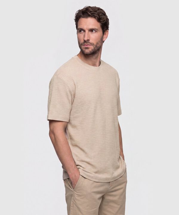 Camiseta Texturizada Cuello Redondo Hombre image number null