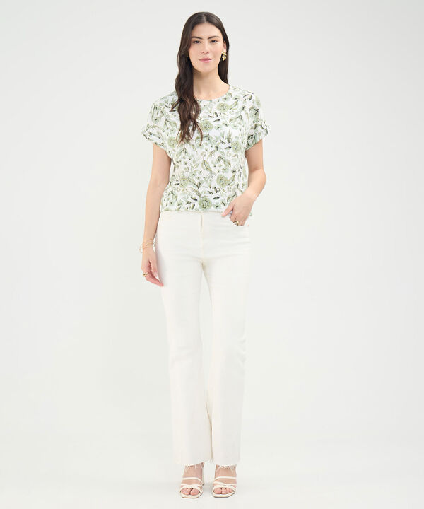 Blusa Estampada en Efecto Lino image number null
