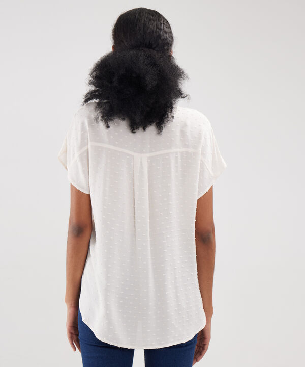 Blusa Unicolor Textura Manga Corta