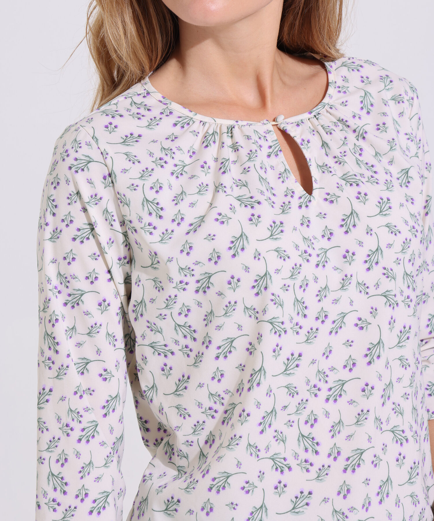 Blusa escote ojal shop