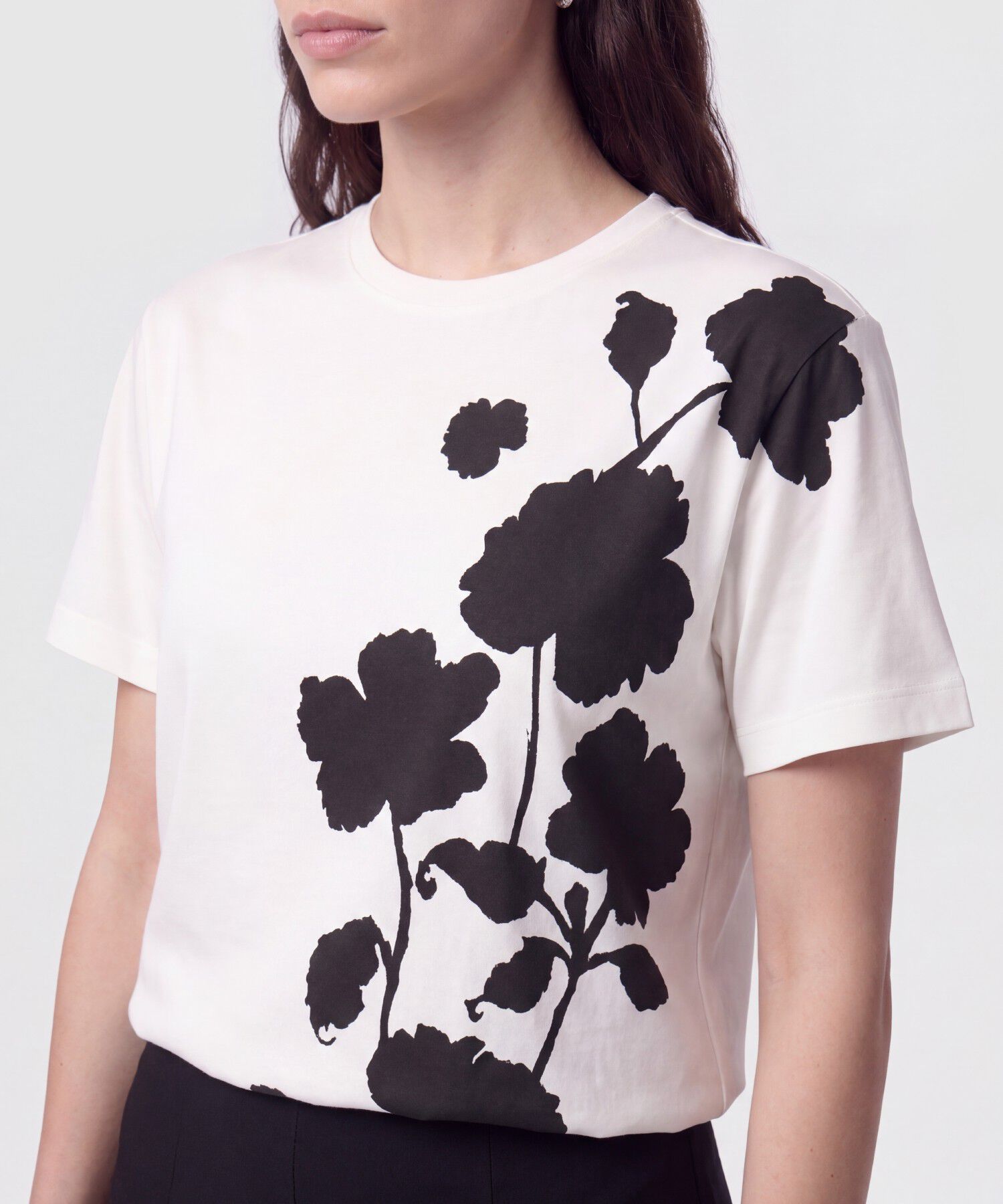 Camiseta Cuello Redondo Bordada Para Mujer