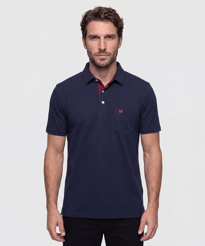 Polo Unicolor, Cuello Duro Con Bolsillo Y Silueta Regular Fit