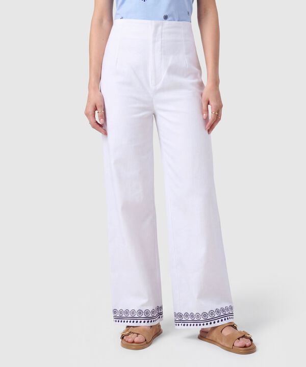 Pantal&oacute;n Tiro Alto Bota Ancha Mujer image number null