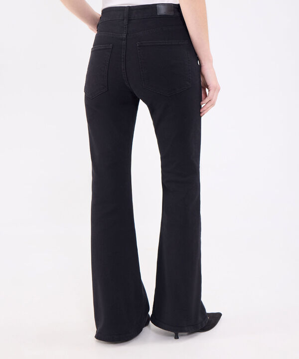 Jeans Flare Tono Oscuro
