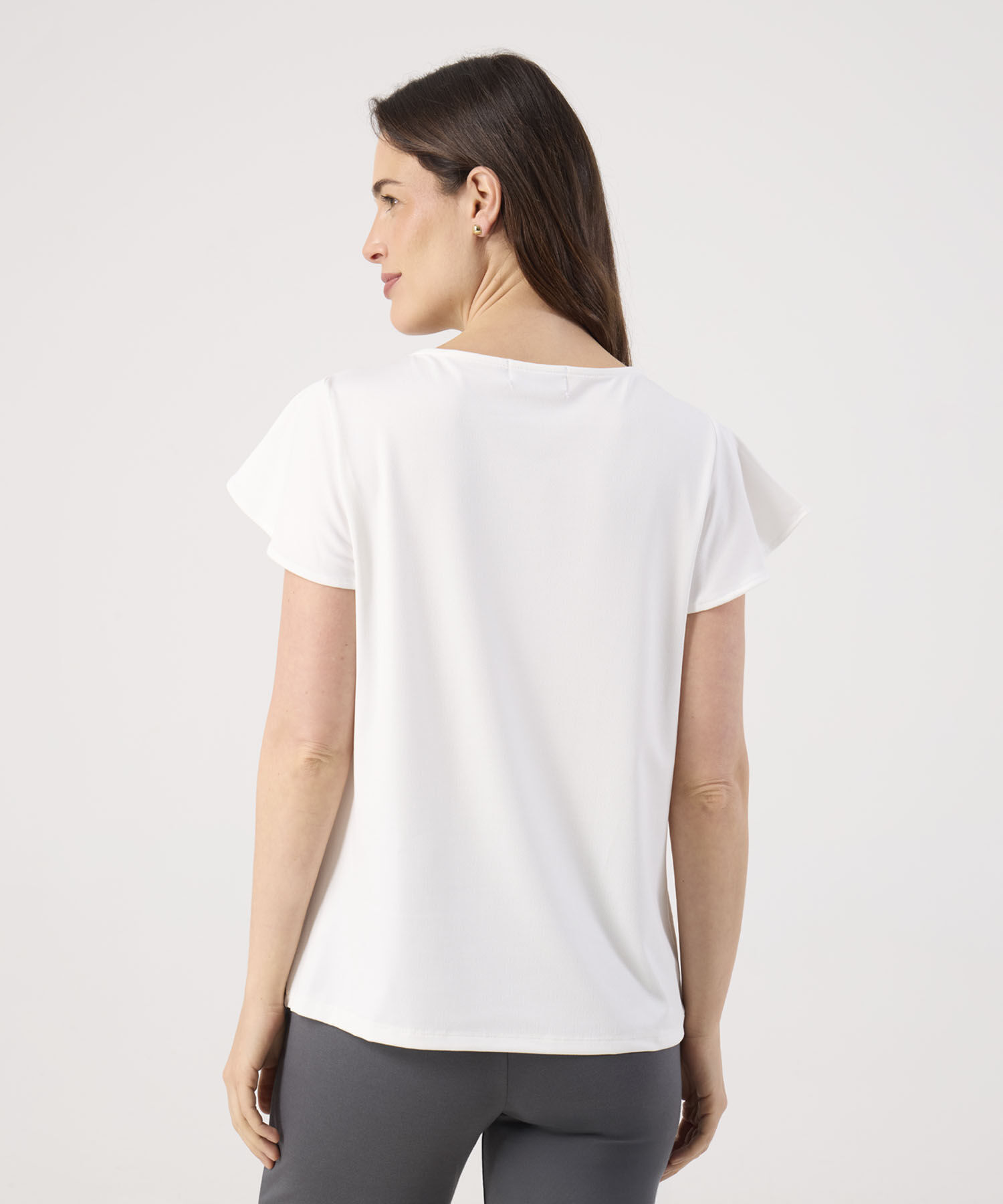 Camiseta Unicolor Con Detalle En Mangas 