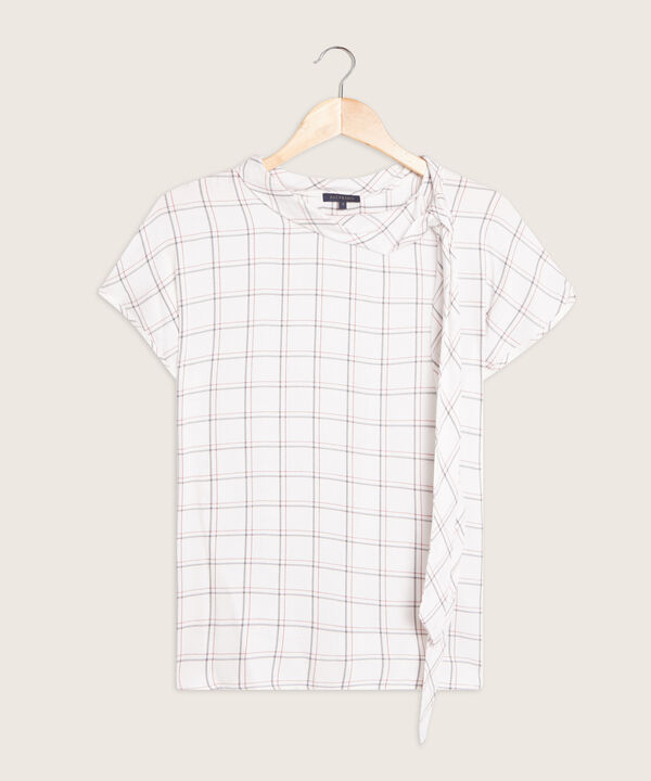 Blusa Manga Corta Con Anudado En Frente