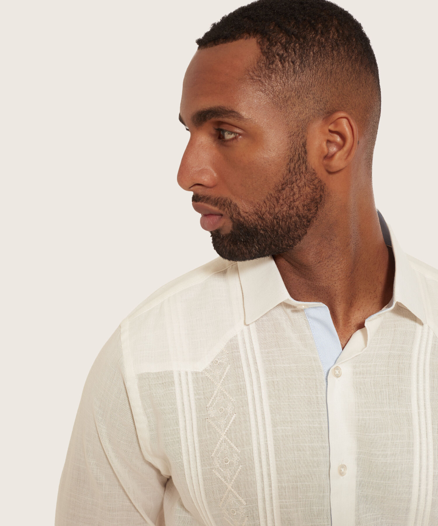 Guayabera de Manga Larga para Hombre con Bordado